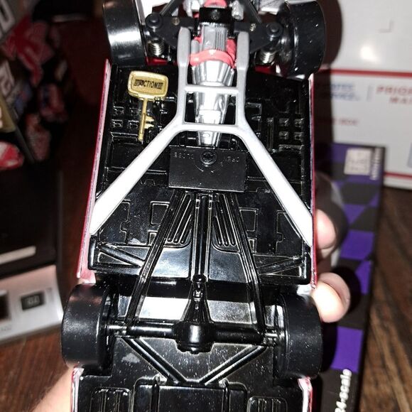 Vintage 96 Action Collect Darrell Waltrip Parts America Die Cast Nascar Race Car - Picture 5 of 11